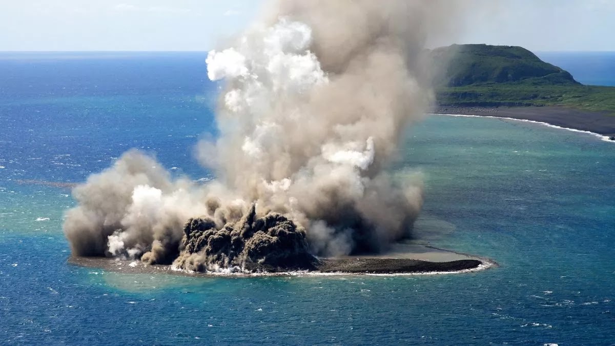 New Island Emerges off the Coast of Japan in the Pacific