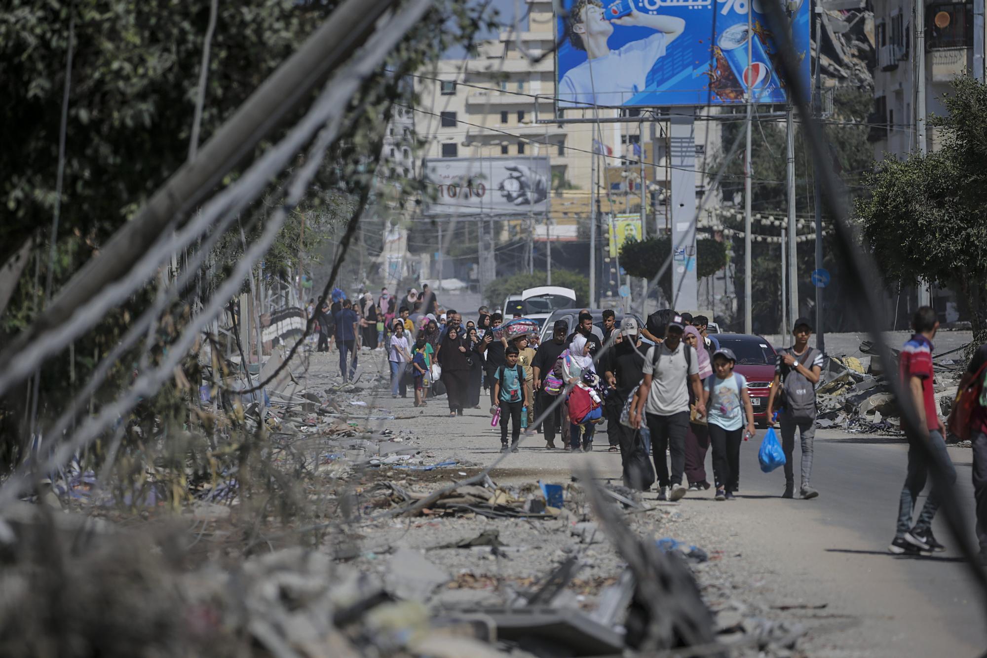 Éxodo de Gaza: La lucha interna entre el alivio y la culpabilidad